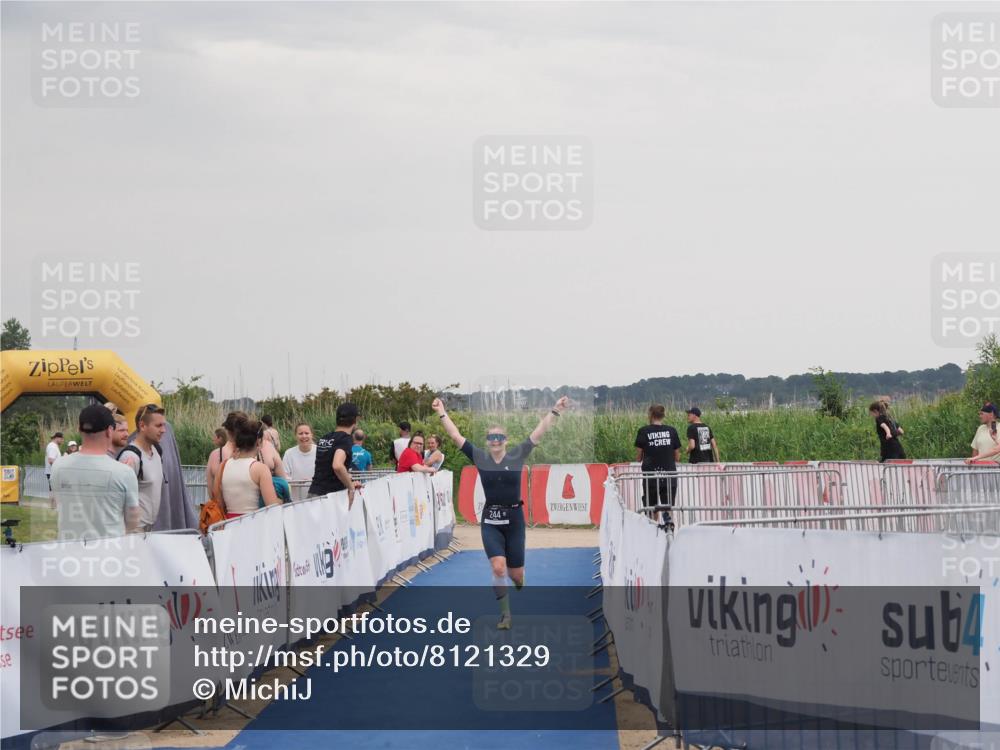 22.06.2025 - Viking Triathlon MichiJ http://msf.ph/oto/8121329 22.06.2025 16:36:20 Ziel 244 meine-sportfotos.de