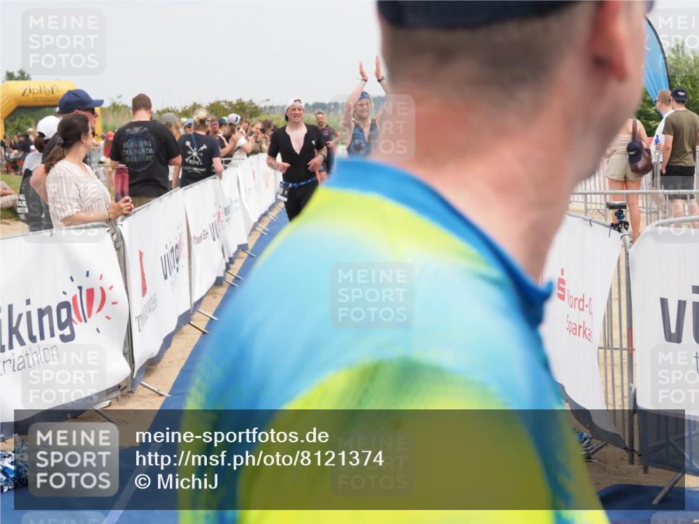 22.06.2025 - Viking Triathlon MichiJ http://msf.ph/oto/8121374 22.06.2025 15:13:12 Ziel 98, 337, 395, 415, 623 meine-sportfotos.de