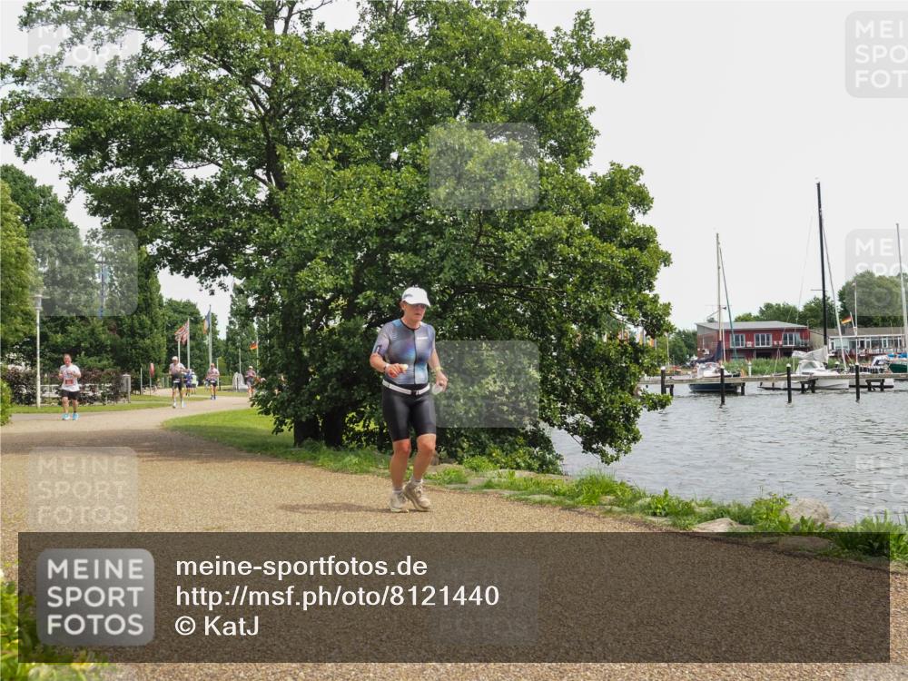 22.06.2025 - Viking Triathlon KatJ http://msf.ph/oto/8121440 22.06.2025 15:16:04 Laufen 454 meine-sportfotos.de