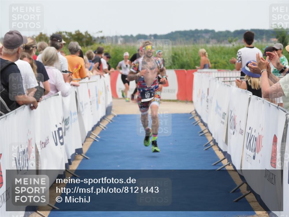 22.06.2025 - Viking Triathlon MichiJ http://msf.ph/oto/8121443 22.06.2025 15:00:03 Ziel 517 meine-sportfotos.de