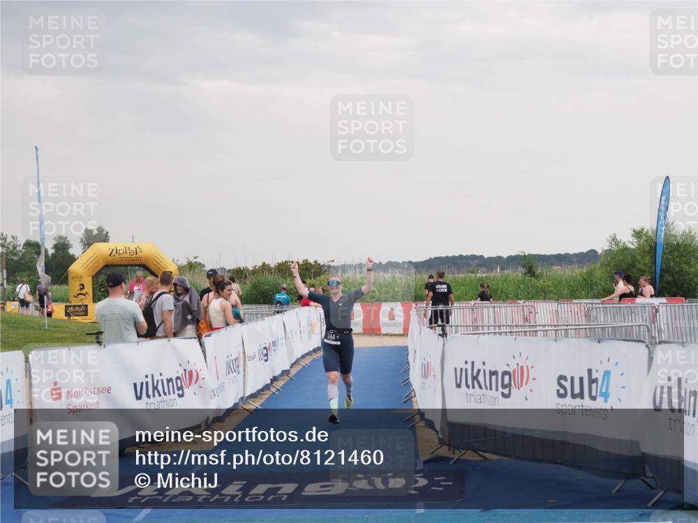 22.06.2025 - Viking Triathlon MichiJ http://msf.ph/oto/8121460 22.06.2025 16:36:21 Ziel 244 meine-sportfotos.de