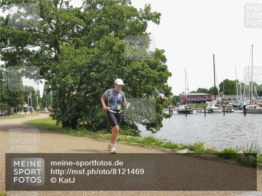 22.06.2025 - Viking Triathlon KatJ http://msf.ph/oto/8121469 22.06.2025 15:16:04 Laufen 454 meine-sportfotos.de