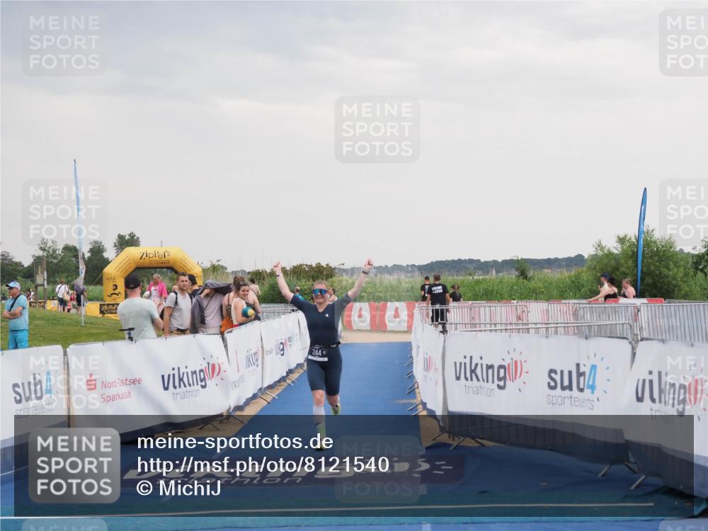 22.06.2025 - Viking Triathlon MichiJ http://msf.ph/oto/8121540 22.06.2025 16:36:22 Ziel 244 meine-sportfotos.de
