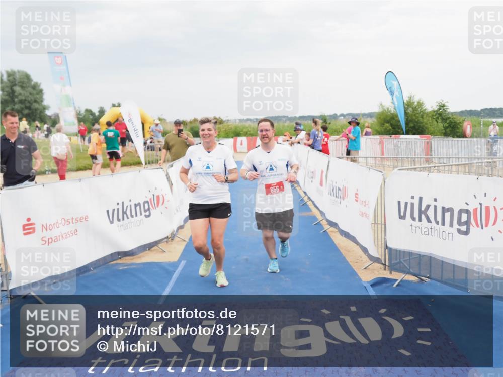 22.06.2025 - Viking Triathlon MichiJ http://msf.ph/oto/8121571 22.06.2025 17:04:52 Ziel 466, 656 meine-sportfotos.de