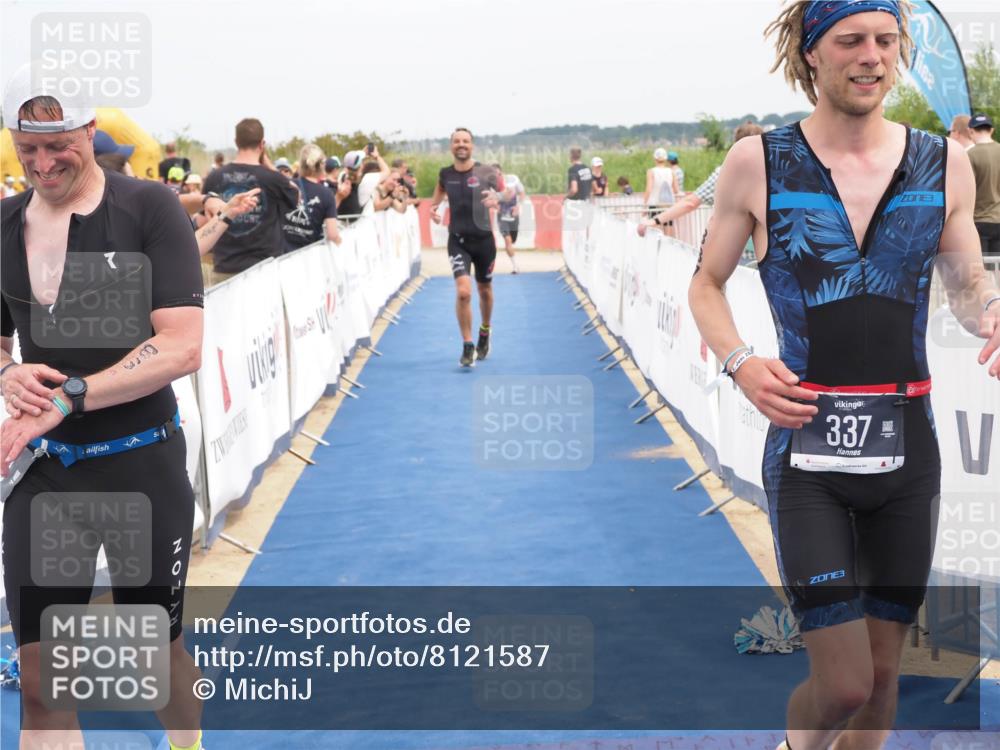 22.06.2025 - Viking Triathlon MichiJ http://msf.ph/oto/8121587 22.06.2025 15:13:14 Ziel 98, 228, 337, 395, 415 meine-sportfotos.de