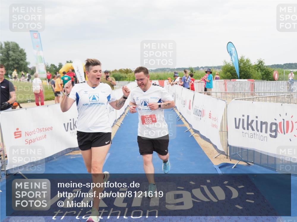 22.06.2025 - Viking Triathlon MichiJ http://msf.ph/oto/8121619 22.06.2025 17:04:53 Ziel 466, 656 meine-sportfotos.de