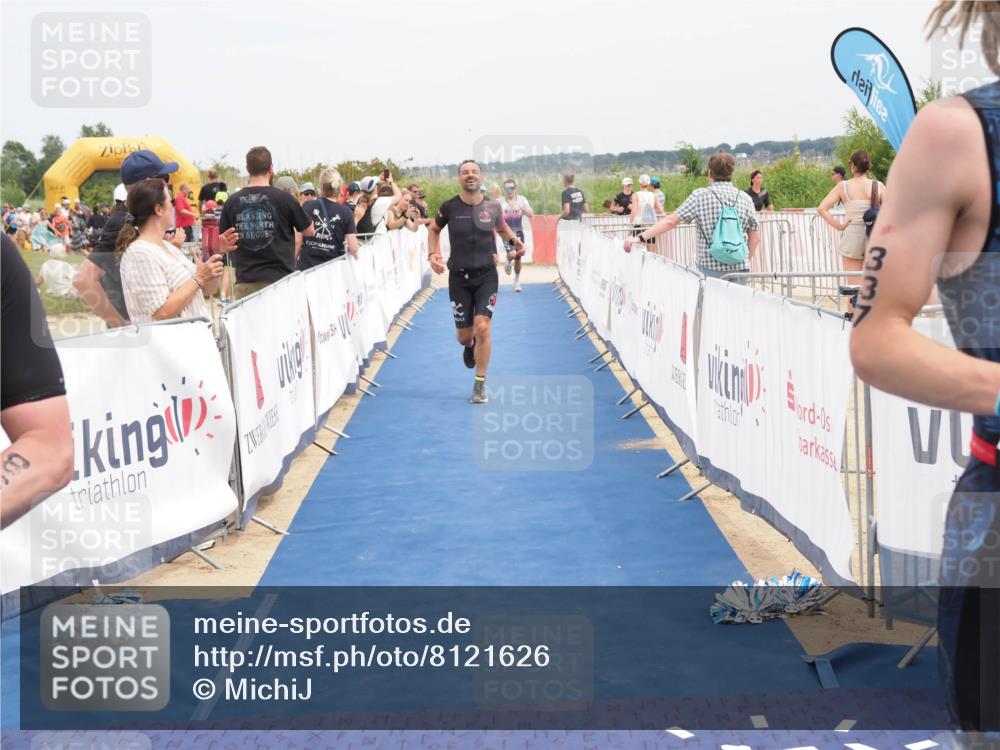 22.06.2025 - Viking Triathlon MichiJ http://msf.ph/oto/8121626 22.06.2025 15:13:15 Ziel 98, 228, 337, 395, 415 meine-sportfotos.de