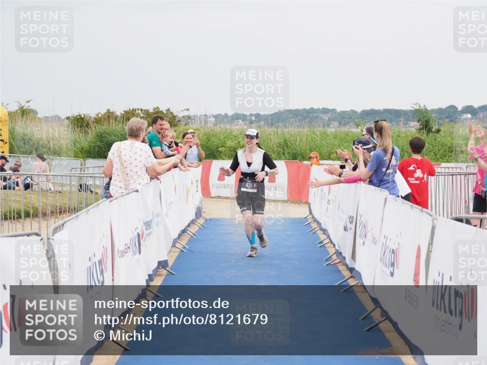 22.06.2025 - Viking Triathlon MichiJ http://msf.ph/oto/8121679 22.06.2025 17:05:41 Ziel 431 meine-sportfotos.de