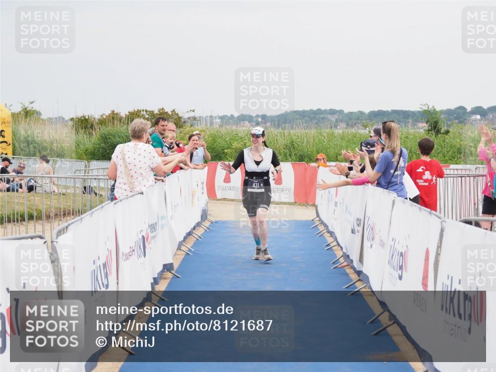 22.06.2025 - Viking Triathlon MichiJ http://msf.ph/oto/8121687 22.06.2025 17:05:41 Ziel 431 meine-sportfotos.de