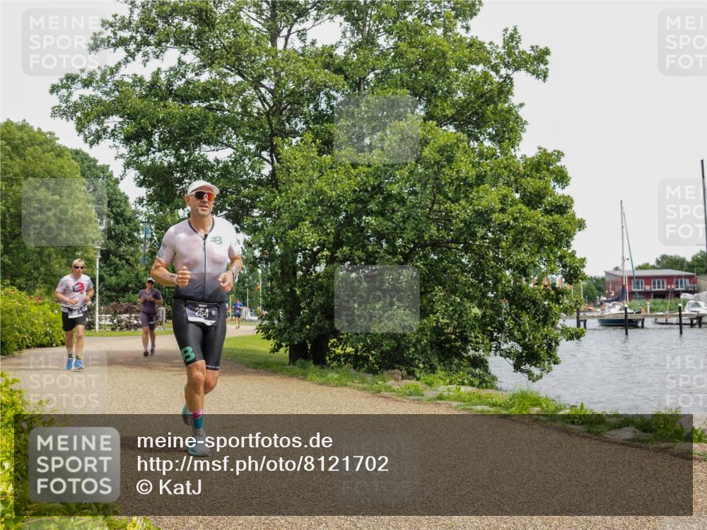 22.06.2025 - Viking Triathlon KatJ http://msf.ph/oto/8121702 22.06.2025 15:16:17 Laufen 241, 254, 656 meine-sportfotos.de