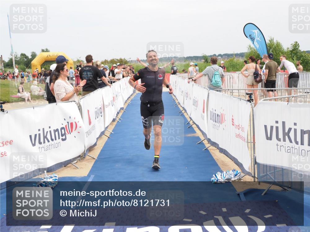 22.06.2025 - Viking Triathlon MichiJ http://msf.ph/oto/8121731 22.06.2025 15:13:16 Ziel 98, 228, 337, 395, 415 meine-sportfotos.de
