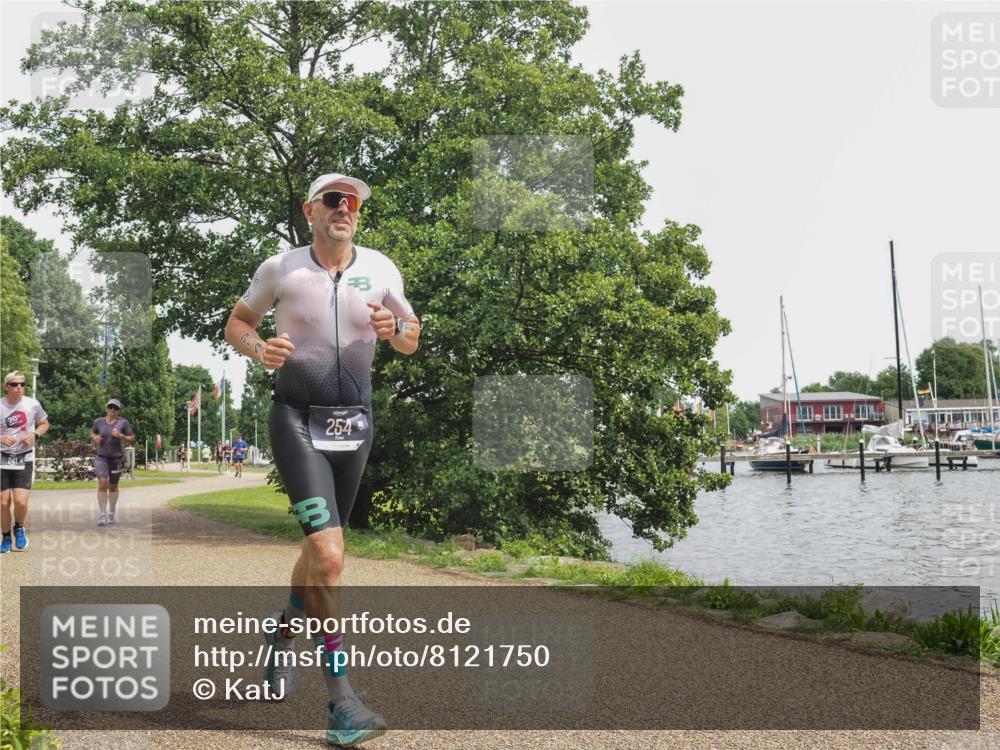 22.06.2025 - Viking Triathlon KatJ http://msf.ph/oto/8121750 22.06.2025 15:16:17 Laufen 241, 254, 656 meine-sportfotos.de