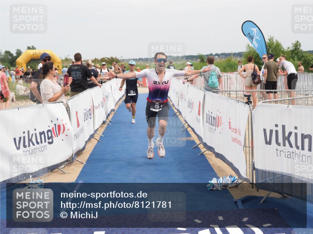 22.06.2025 - Viking Triathlon MichiJ http://msf.ph/oto/8121781 22.06.2025 15:13:18 Ziel 98, 228, 337, 395, 415 meine-sportfotos.de