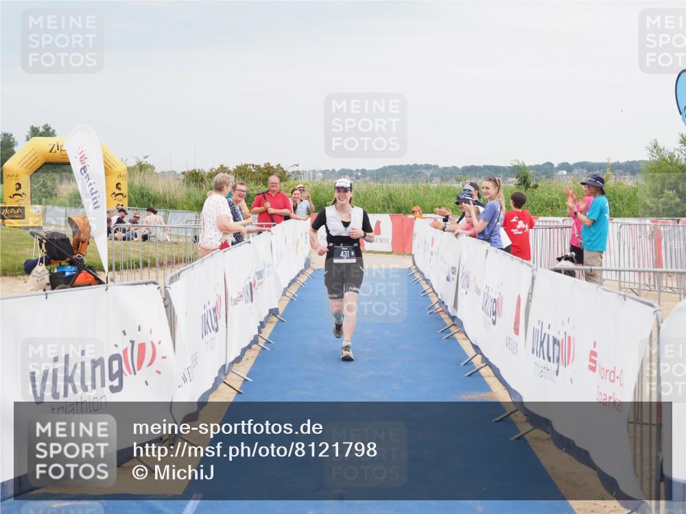 22.06.2025 - Viking Triathlon MichiJ http://msf.ph/oto/8121798 22.06.2025 17:05:42 Ziel 431 meine-sportfotos.de