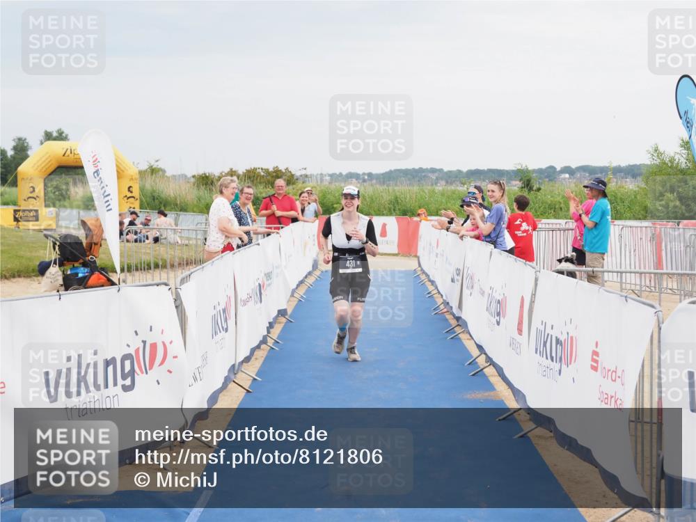 22.06.2025 - Viking Triathlon MichiJ http://msf.ph/oto/8121806 22.06.2025 17:05:42 Ziel 431 meine-sportfotos.de