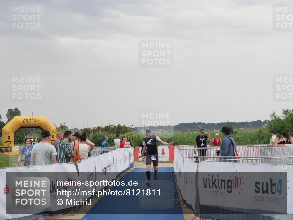 22.06.2025 - Viking Triathlon MichiJ http://msf.ph/oto/8121811 22.06.2025 16:36:44 Ziel 48 meine-sportfotos.de