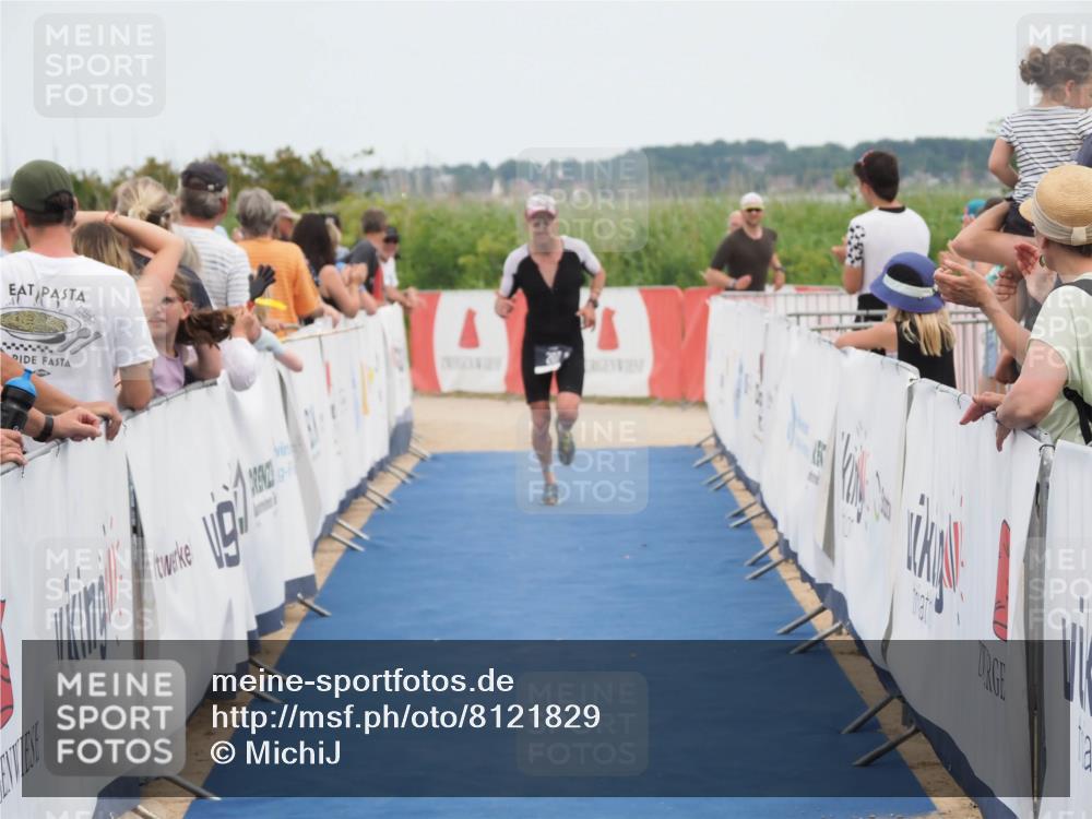 22.06.2025 - Viking Triathlon MichiJ http://msf.ph/oto/8121829 22.06.2025 15:00:19 Ziel 207 meine-sportfotos.de
