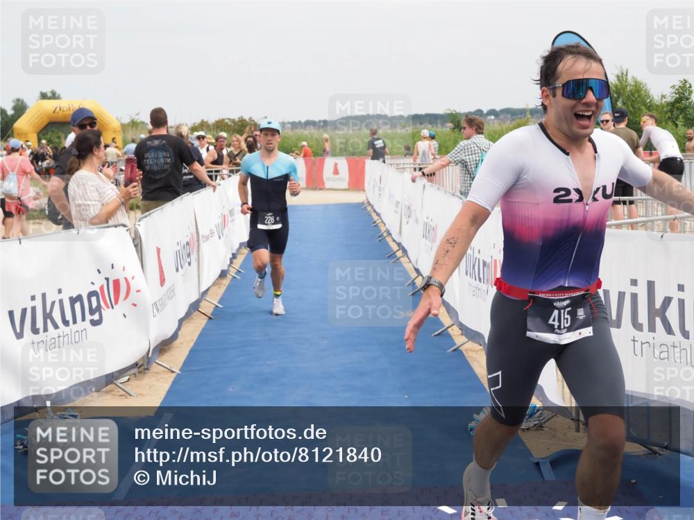 22.06.2025 - Viking Triathlon MichiJ http://msf.ph/oto/8121840 22.06.2025 15:13:19 Ziel 228, 395, 415 meine-sportfotos.de