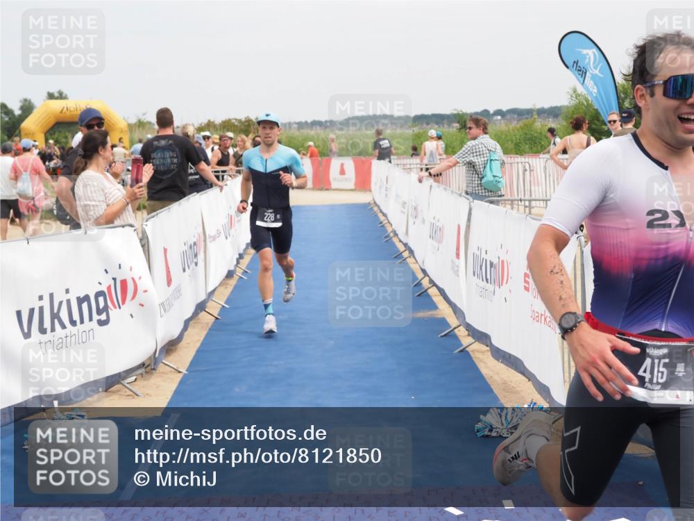22.06.2025 - Viking Triathlon MichiJ http://msf.ph/oto/8121850 22.06.2025 15:13:19 Ziel 228, 395, 415 meine-sportfotos.de