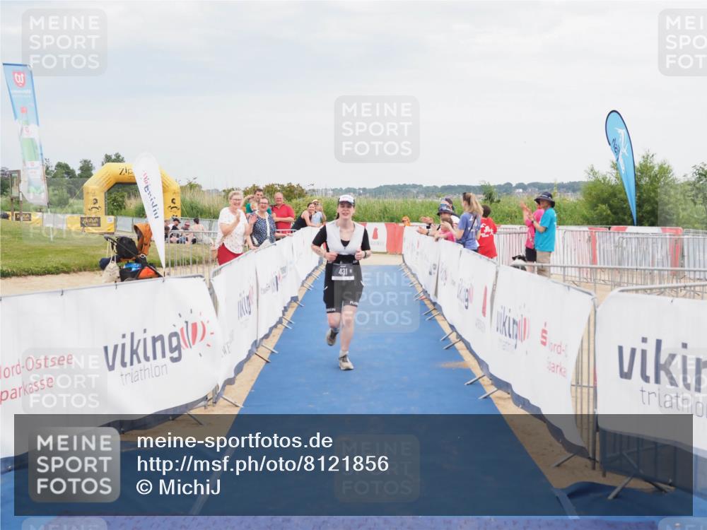 22.06.2025 - Viking Triathlon MichiJ http://msf.ph/oto/8121856 22.06.2025 17:05:43 Ziel 431 meine-sportfotos.de
