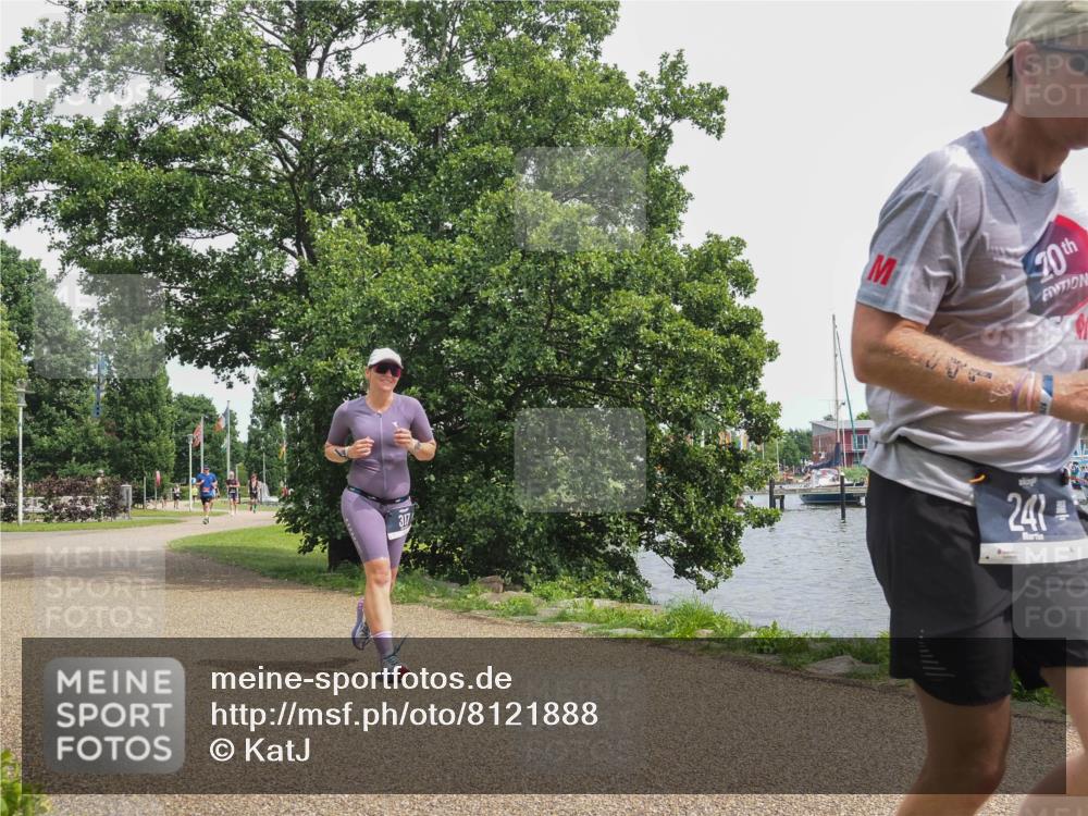 22.06.2025 - Viking Triathlon KatJ http://msf.ph/oto/8121888 22.06.2025 15:16:21 Laufen 241, 317 meine-sportfotos.de