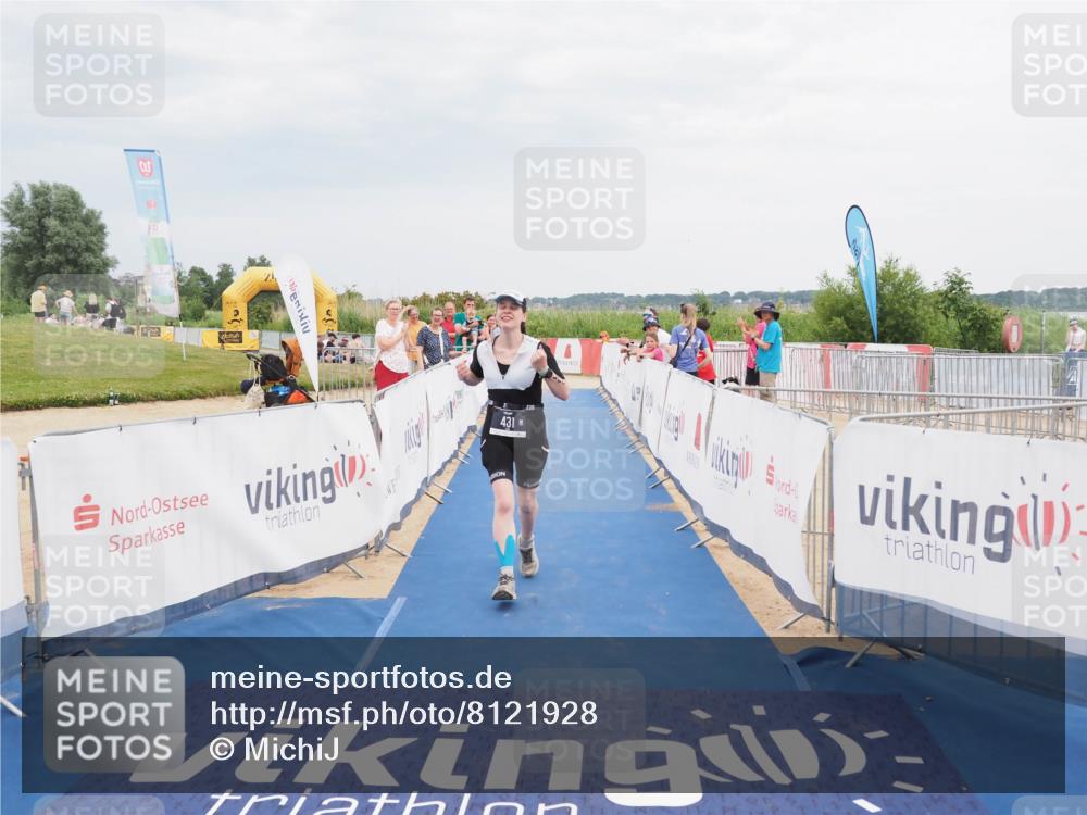 22.06.2025 - Viking Triathlon MichiJ http://msf.ph/oto/8121928 22.06.2025 17:05:44 Ziel 431 meine-sportfotos.de