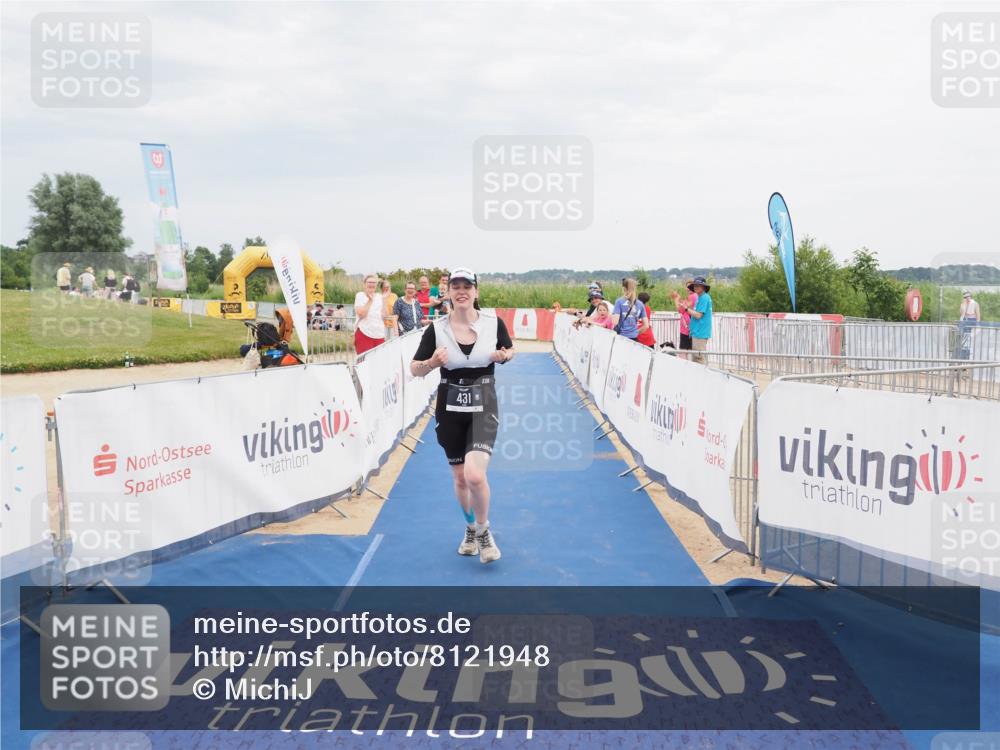 22.06.2025 - Viking Triathlon MichiJ http://msf.ph/oto/8121948 22.06.2025 17:05:44 Ziel 431 meine-sportfotos.de