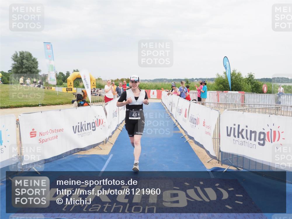 22.06.2025 - Viking Triathlon MichiJ http://msf.ph/oto/8121960 22.06.2025 17:05:44 Ziel 431 meine-sportfotos.de