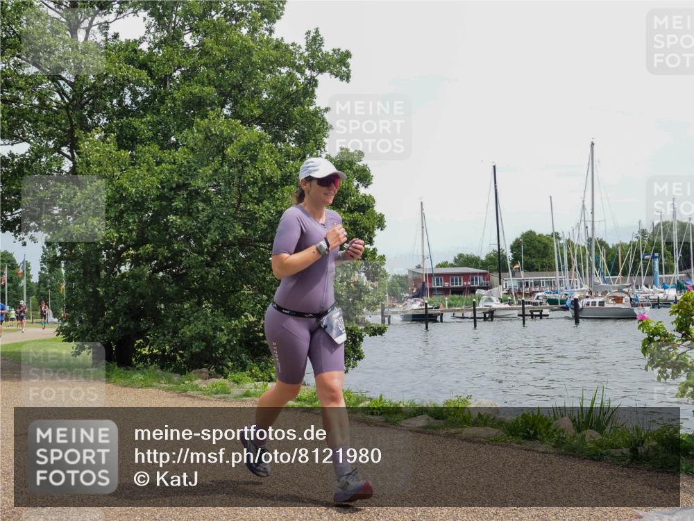 22.06.2025 - Viking Triathlon KatJ http://msf.ph/oto/8121980 22.06.2025 15:16:22 Laufen 241, 317 meine-sportfotos.de