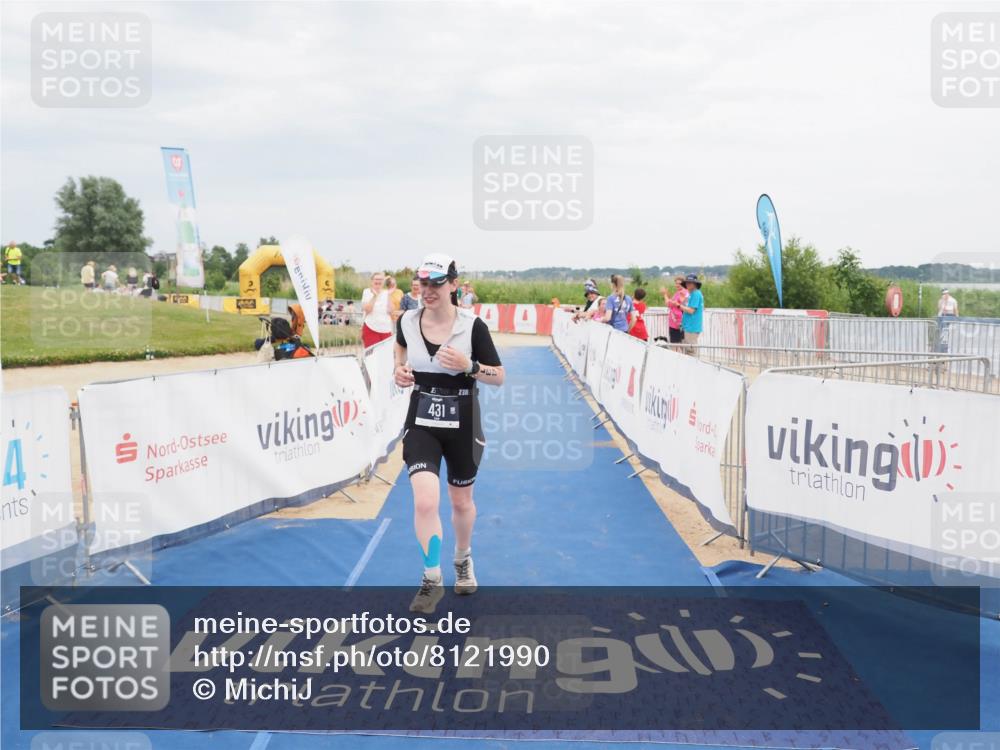 22.06.2025 - Viking Triathlon MichiJ http://msf.ph/oto/8121990 22.06.2025 17:05:44 Ziel 431 meine-sportfotos.de