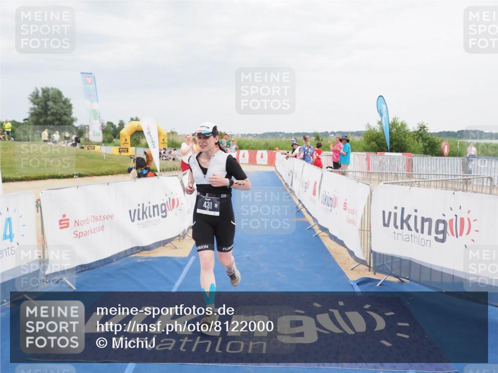 22.06.2025 - Viking Triathlon MichiJ http://msf.ph/oto/8122000 22.06.2025 17:05:45 Ziel 431 meine-sportfotos.de