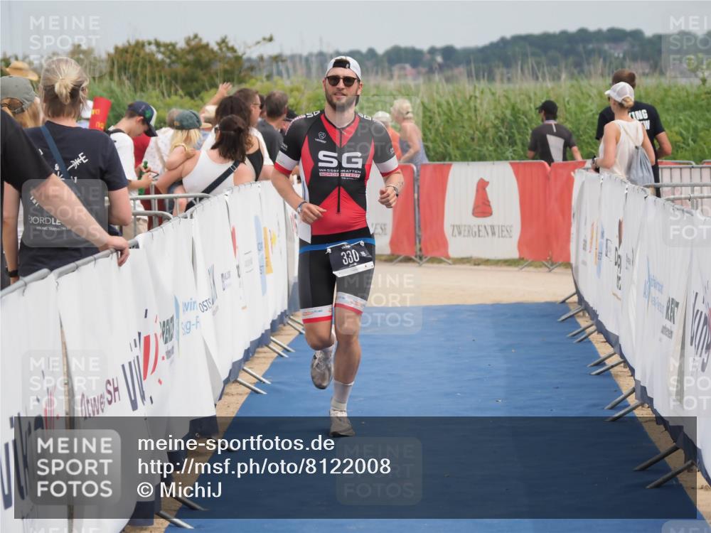 22.06.2025 - Viking Triathlon MichiJ http://msf.ph/oto/8122008 22.06.2025 15:13:30 Ziel 330 meine-sportfotos.de
