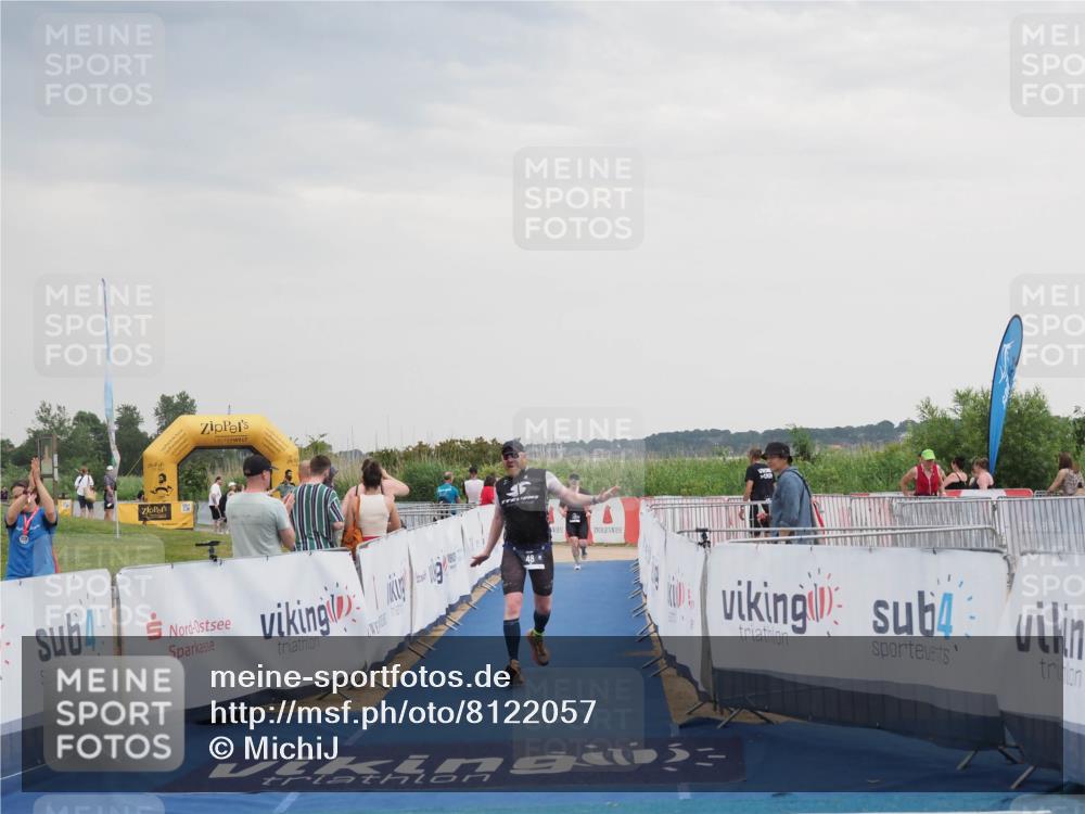 22.06.2025 - Viking Triathlon MichiJ http://msf.ph/oto/8122057 22.06.2025 16:36:47 Ziel 48, 240 meine-sportfotos.de