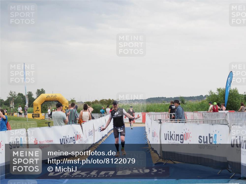 22.06.2025 - Viking Triathlon MichiJ http://msf.ph/oto/8122079 22.06.2025 16:36:47 Ziel 48, 240 meine-sportfotos.de