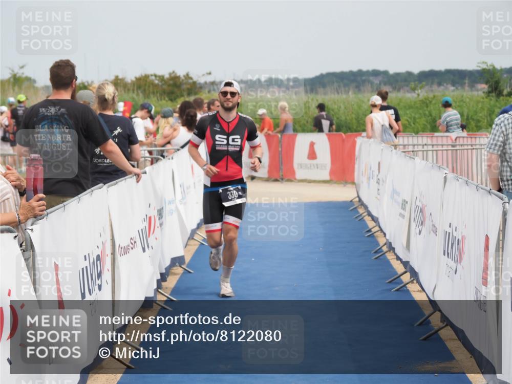 22.06.2025 - Viking Triathlon MichiJ http://msf.ph/oto/8122080 22.06.2025 15:13:31 Ziel 330 meine-sportfotos.de