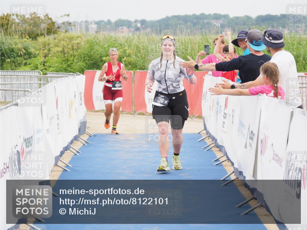 22.06.2025 - Viking Triathlon MichiJ http://msf.ph/oto/8122101 22.06.2025 17:07:17 Ziel 236 meine-sportfotos.de