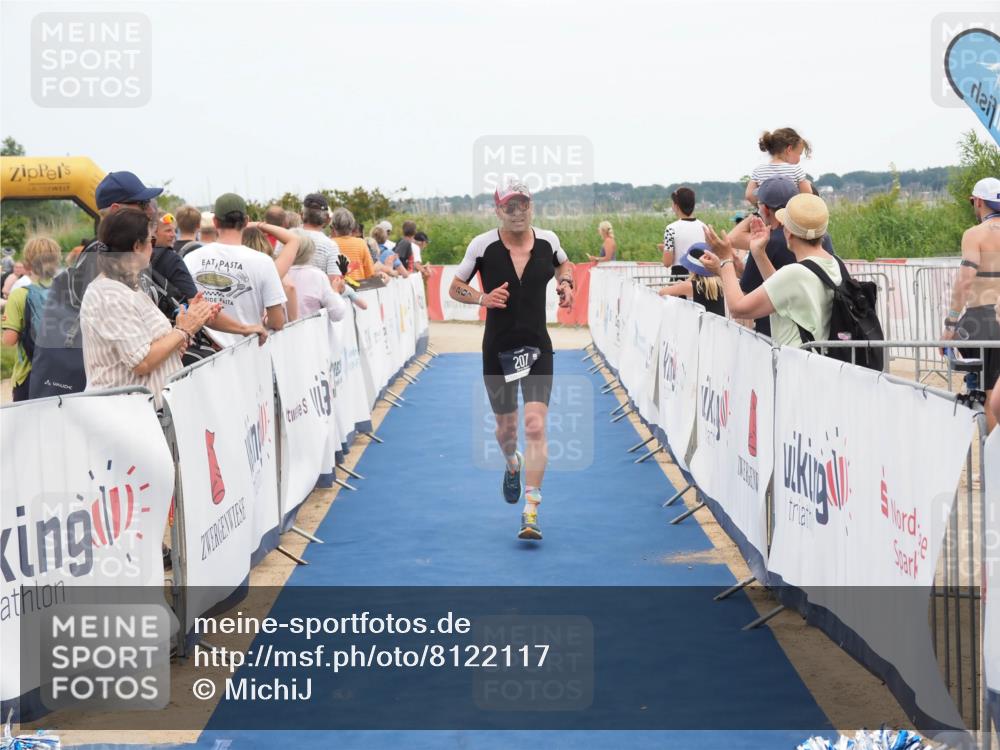 22.06.2025 - Viking Triathlon MichiJ http://msf.ph/oto/8122117 22.06.2025 15:00:22 Ziel 207 meine-sportfotos.de