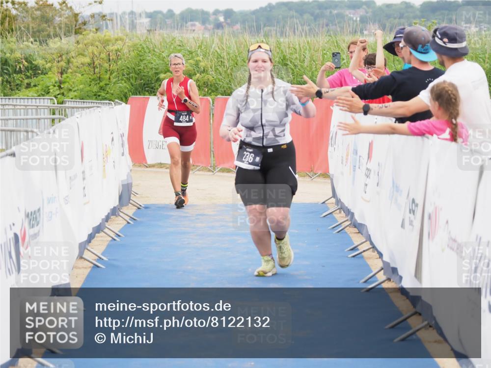 22.06.2025 - Viking Triathlon MichiJ http://msf.ph/oto/8122132 22.06.2025 17:07:17 Ziel 236 meine-sportfotos.de