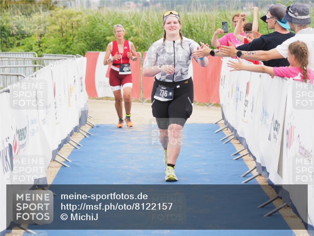 22.06.2025 - Viking Triathlon MichiJ http://msf.ph/oto/8122157 22.06.2025 17:07:17 Ziel 236 meine-sportfotos.de