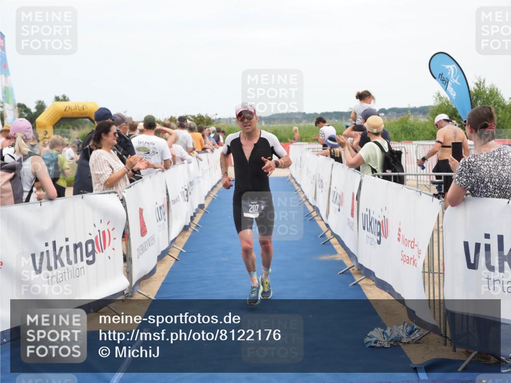 22.06.2025 - Viking Triathlon MichiJ http://msf.ph/oto/8122176 22.06.2025 15:00:23 Ziel 207 meine-sportfotos.de