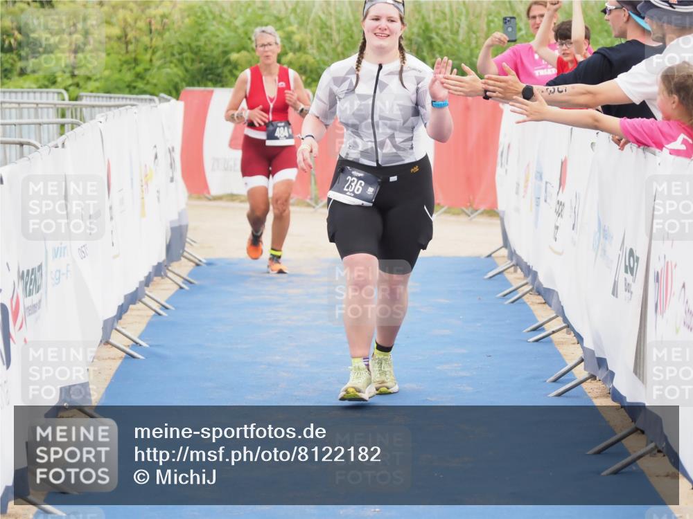 22.06.2025 - Viking Triathlon MichiJ http://msf.ph/oto/8122182 22.06.2025 17:07:17 Ziel 236 meine-sportfotos.de