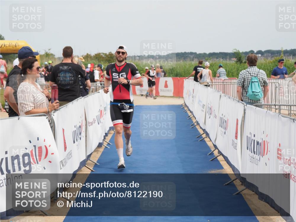 22.06.2025 - Viking Triathlon MichiJ http://msf.ph/oto/8122190 22.06.2025 15:13:32 Ziel 330 meine-sportfotos.de