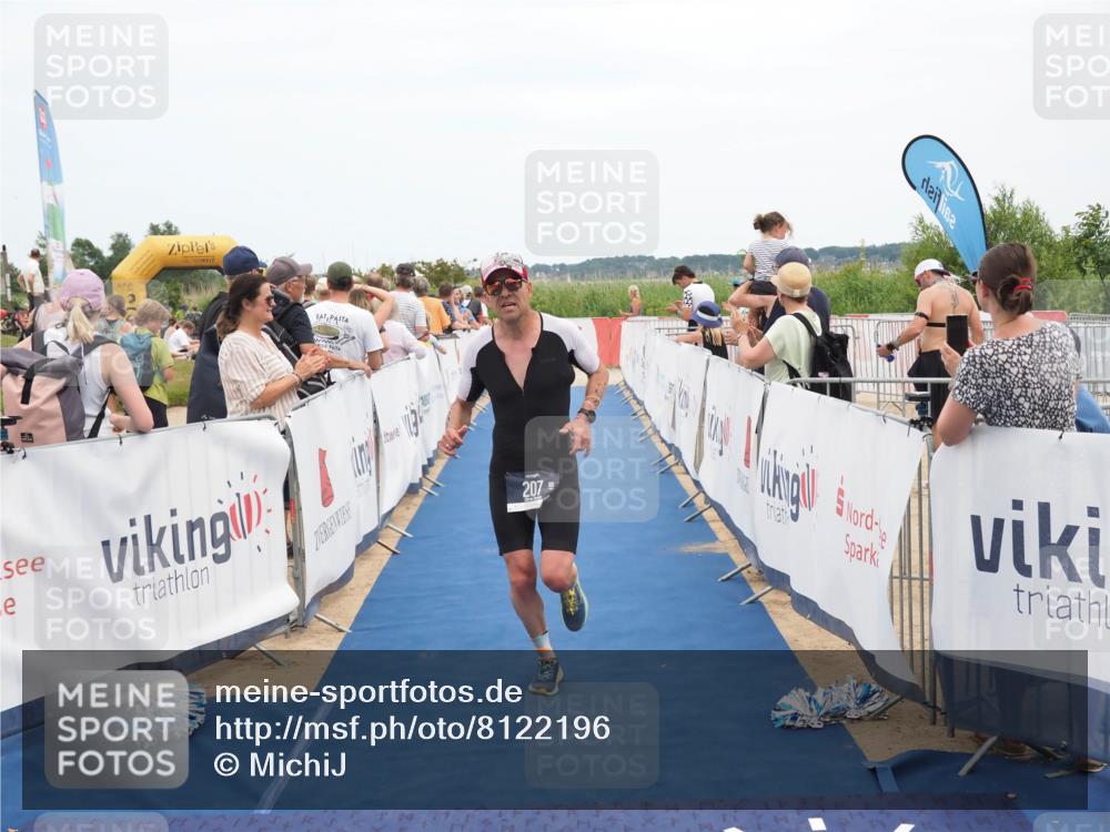 22.06.2025 - Viking Triathlon MichiJ http://msf.ph/oto/8122196 22.06.2025 15:00:23 Ziel 207 meine-sportfotos.de