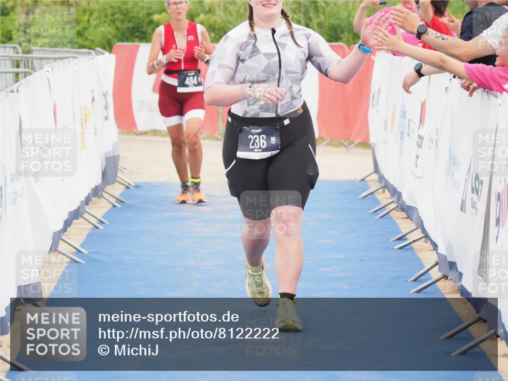 22.06.2025 - Viking Triathlon MichiJ http://msf.ph/oto/8122222 22.06.2025 17:07:18 Ziel 236 meine-sportfotos.de