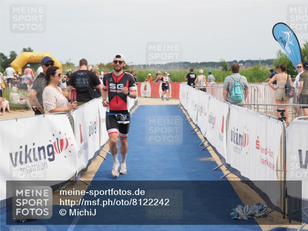 22.06.2025 - Viking Triathlon MichiJ http://msf.ph/oto/8122242 22.06.2025 15:13:33 Ziel 330 meine-sportfotos.de