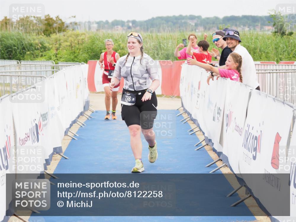 22.06.2025 - Viking Triathlon MichiJ http://msf.ph/oto/8122258 22.06.2025 17:07:18 Ziel 236 meine-sportfotos.de
