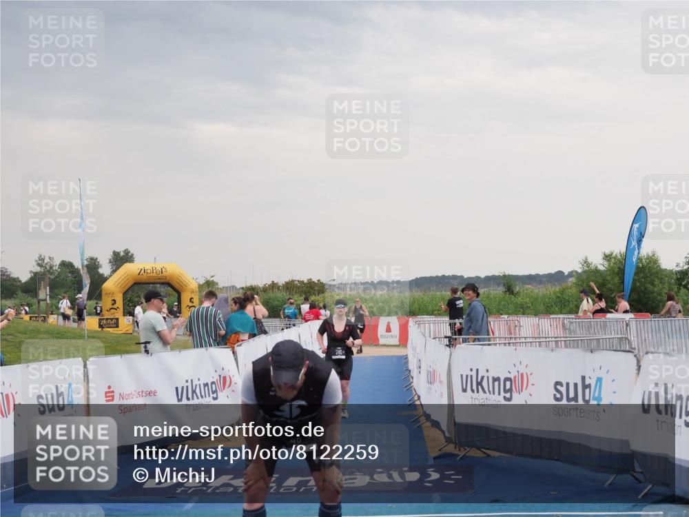 22.06.2025 - Viking Triathlon MichiJ http://msf.ph/oto/8122259 22.06.2025 16:36:51 Ziel 48, 240, 267 meine-sportfotos.de
