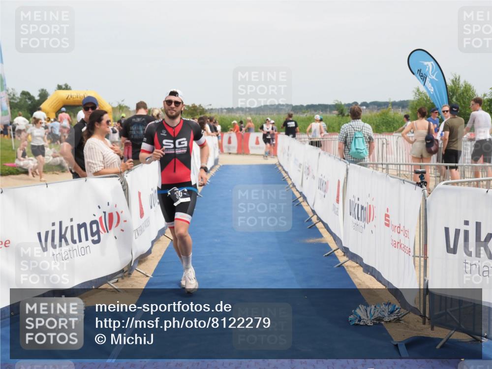22.06.2025 - Viking Triathlon MichiJ http://msf.ph/oto/8122279 22.06.2025 15:13:33 Ziel 330 meine-sportfotos.de