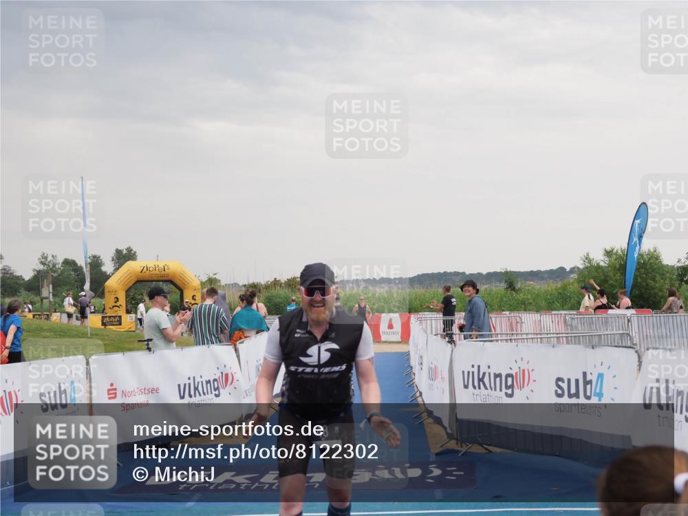 22.06.2025 - Viking Triathlon MichiJ http://msf.ph/oto/8122302 22.06.2025 16:36:52 Ziel 48, 240, 267 meine-sportfotos.de