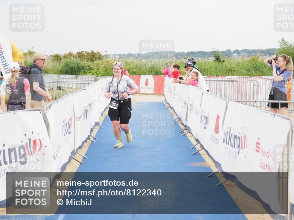 22.06.2025 - Viking Triathlon MichiJ http://msf.ph/oto/8122340 22.06.2025 17:07:19 Ziel 236, 484 meine-sportfotos.de